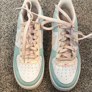 Nike Air Force 1 Low - Mint, White, and Pink